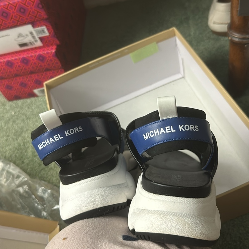 Michael Kors ROONEY SANDAL SCUBA - Picture 4 of 5